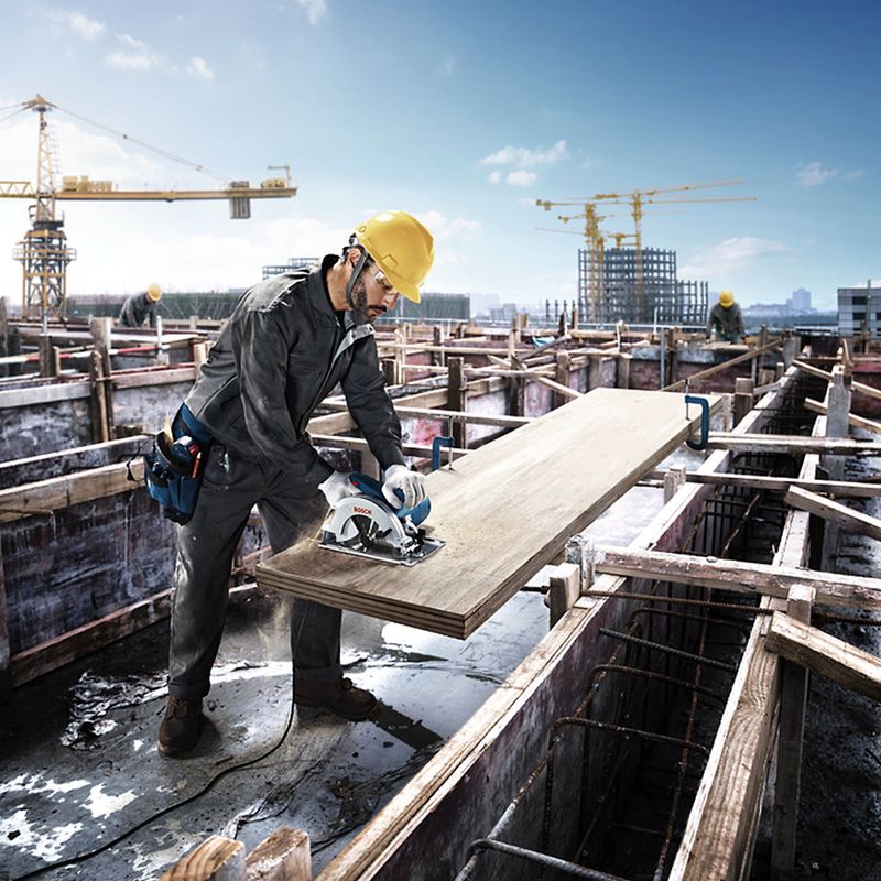 Serra Circular Bosch GKS 20-65 2000W com 1 disco e guia - Bosch